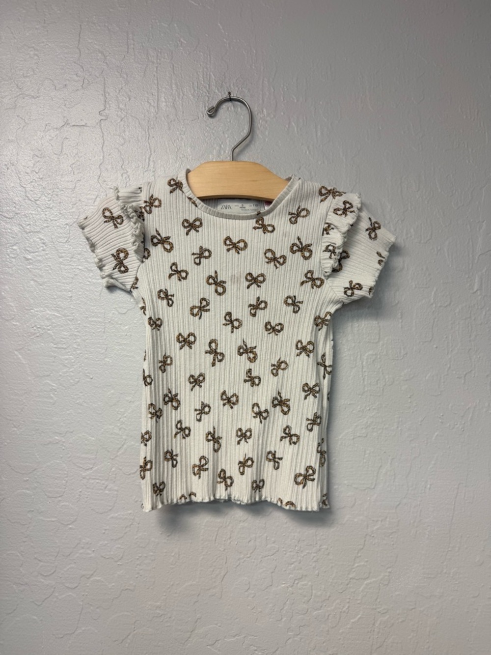 $13 ADD ON Zara Cheetah Bow Cream Tee Shirt 5Y H&M Janie and Jack